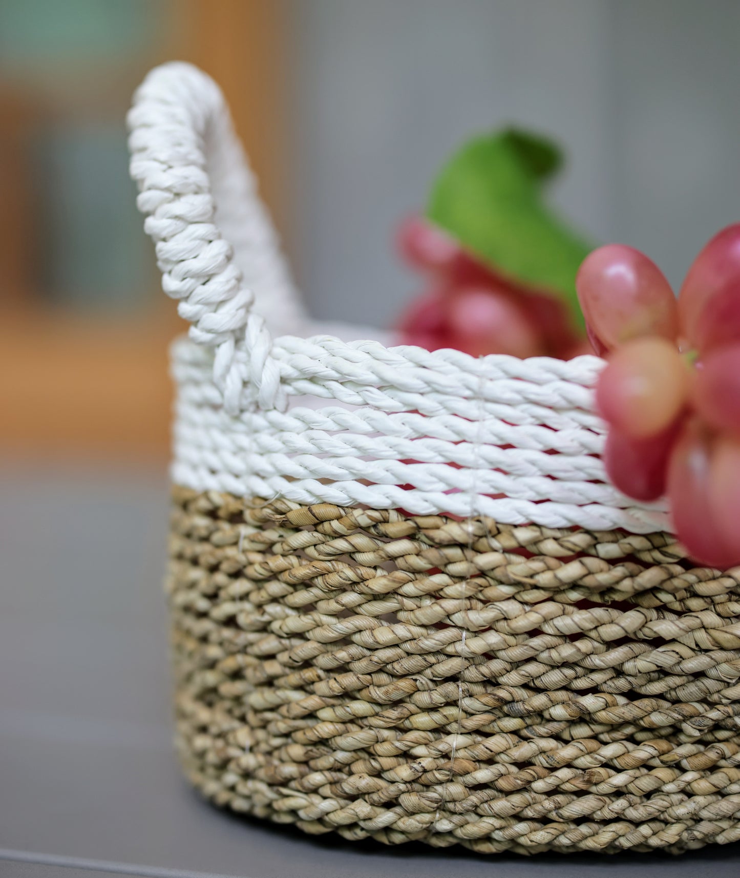 Anyaman Two-Tone Woven Seagrass Tray with White Trim