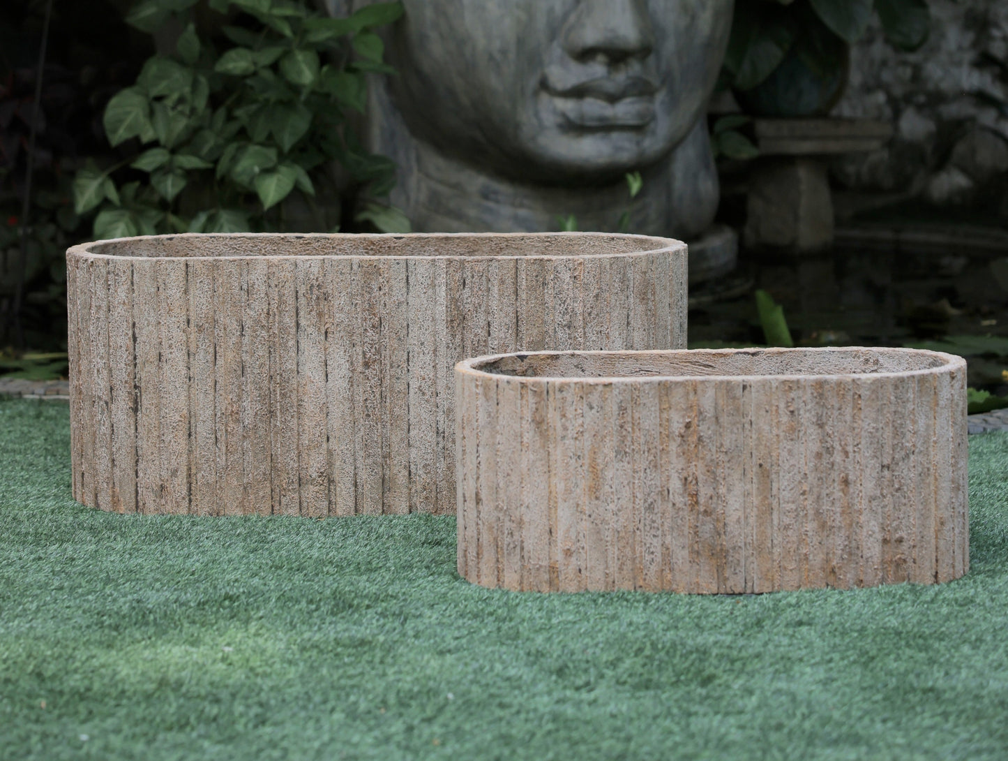 Sumaq Fluted Concrete-Look Garden Planter (Set of 2)