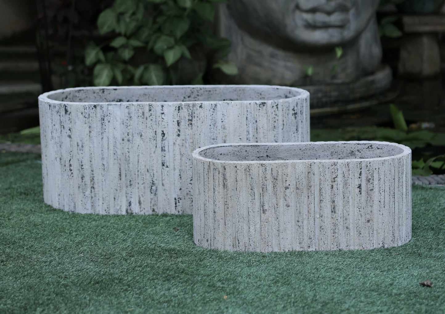 Sumaq Fluted Concrete-Look Garden Planter (Set of 2)