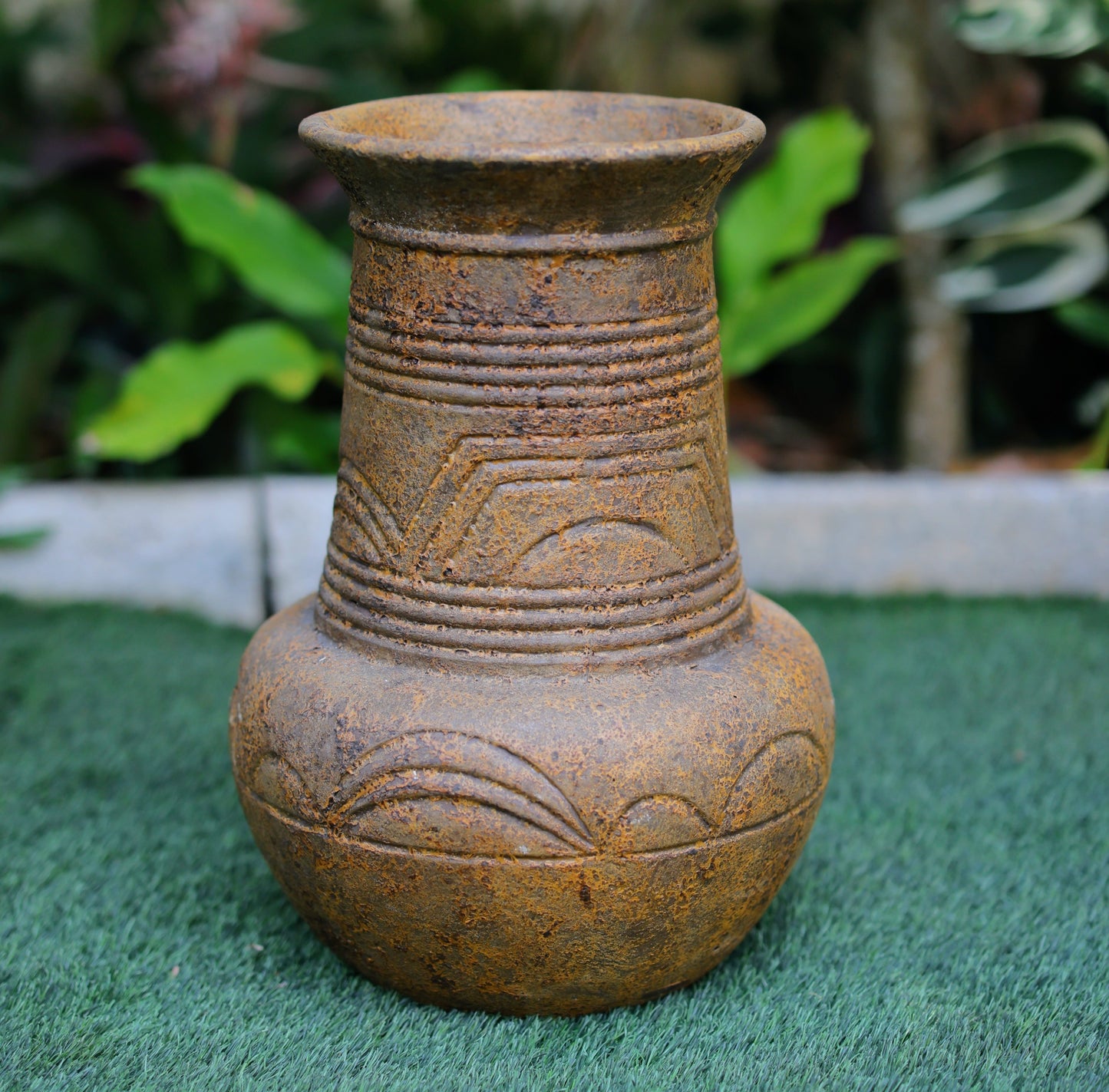 Yura Rustic GRC Outdoor Planter (Set of 2)